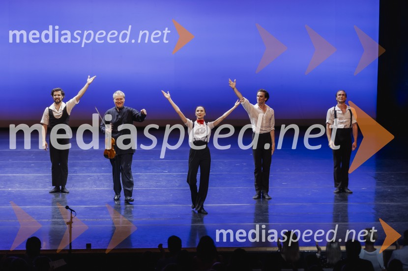  ... ;  Vadim Repin, violinist;  Svetlana Zaharova , baletna plesalka;  ... ;  ... Svetlana Zaharova & Vadim Repin s prireditvijo Pas-De-Deux For Toes and Fingers
