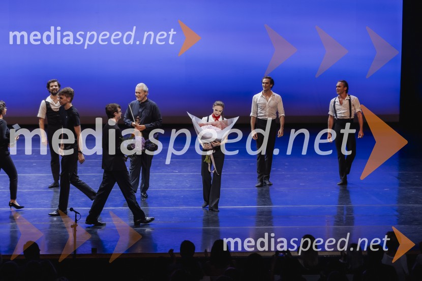  Svetlana Zaharova , baletna plesalkaSvetlana Zaharova & Vadim Repin s prireditvijo Pas-De-Deux For Toes and Fingers