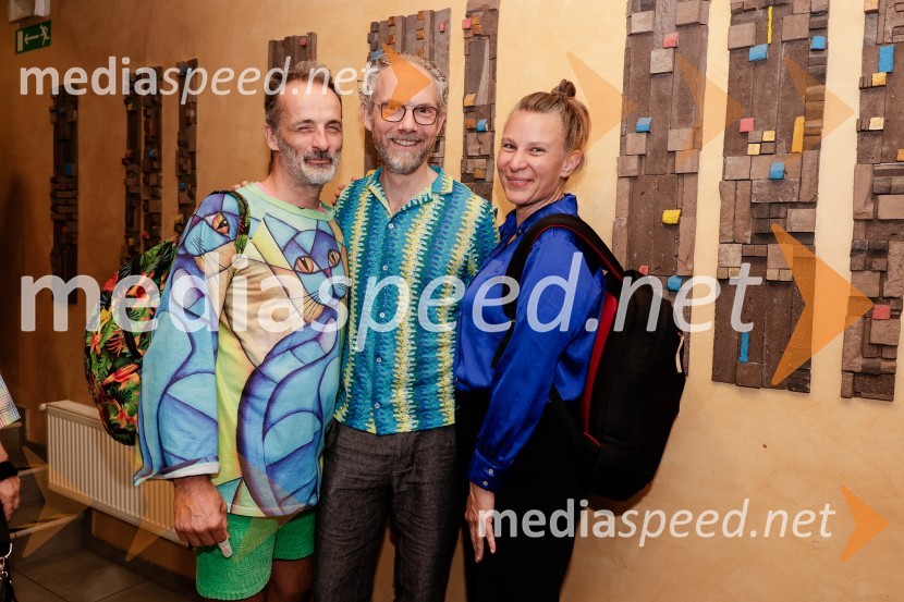  Gregor Kamnikar, umetnik;  ... ;  Maja Lapajne Dekleva, umetnicaMladi levi 2025, otvoritev festivala