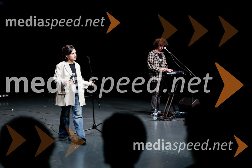  Alice Sinigaglia, italijanska umetnica;  Davide Sinigaglia, italijanskii umetnikMladi levi 2025, otvoritev festivala