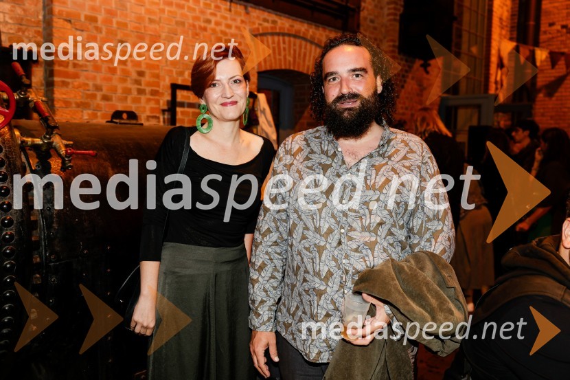 dr. Asta Vrečko, ministrica za kulturo;   Jure Novak, generalni direktor, Cankarjev domMladi levi 2025, otvoritev festivala