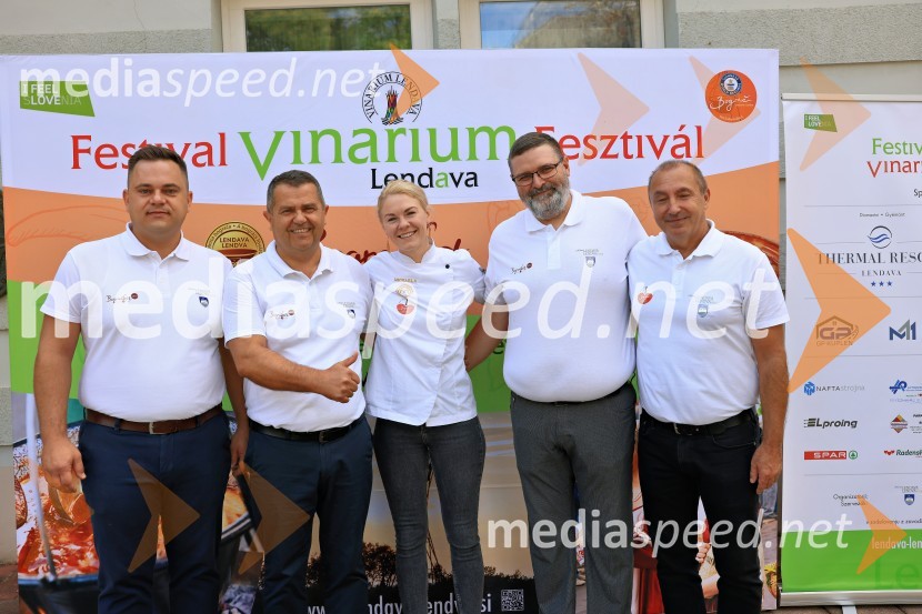  Patrik Kocet;  Janez Magyar, župan, Občina Lendava;  Miša Koplova, Masterchef Slovenija 2025, zmagovalka ;  Mihael Šooš, direktor Zavoda za kulturo madžarske narodnosti (ZKMN) Lendava;  Andrej Matjašec, podžupan, Občina LendavaBogračfest 2025: kulinarični vrhunec Festivala Vinarium