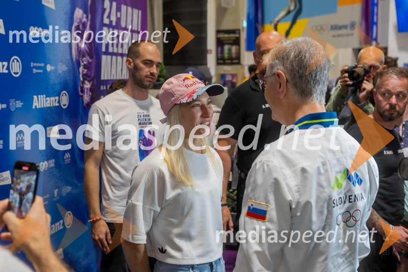  Janja Garnbret, športna plezalka;  Franjo Bobinac, predsednik, Olimpijski komite SlovenijePlezalni maraton z Janjo Garnbret