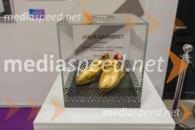 Plezalni maraton z Janjo Garnbret