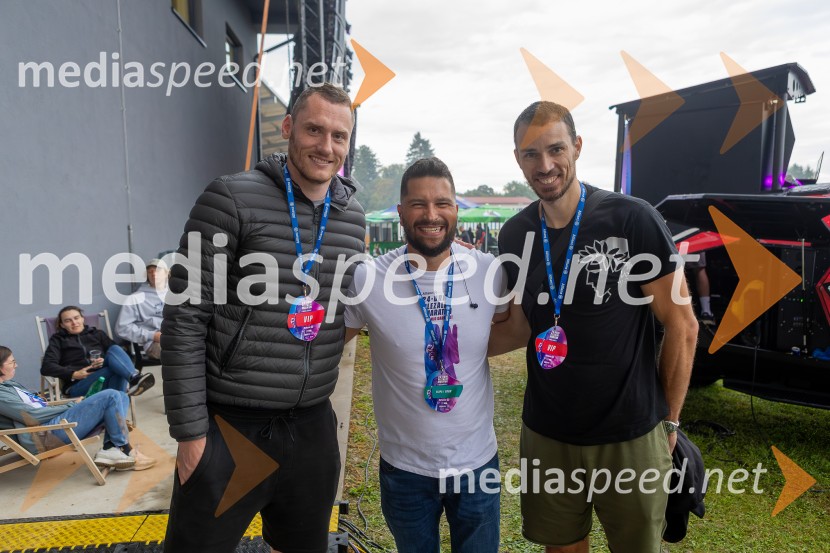  ... ;  Uroš Bitenc, moderator, vplivnež;  ... Plezalni maraton z Janjo Garnbret