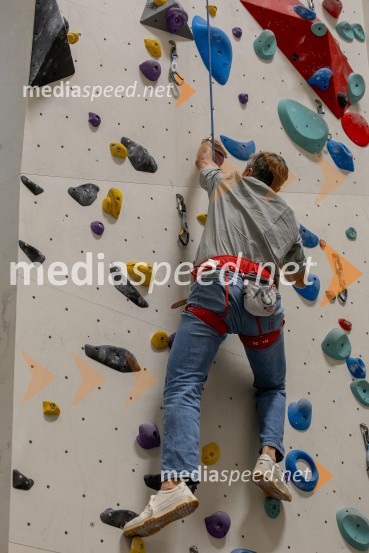 Plezalni maraton z Janjo Garnbret