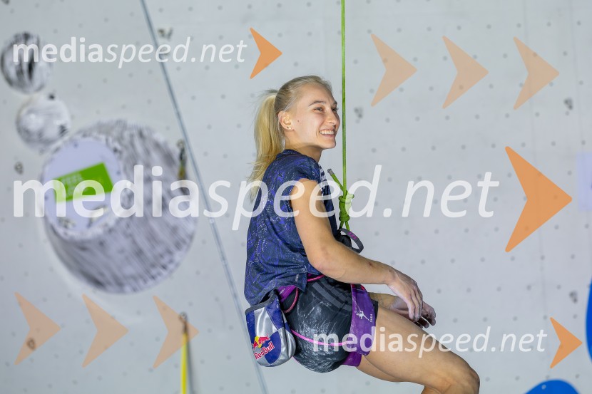  Janja Garnbret, športna plezalkaPlezalni maraton z Janjo Garnbret