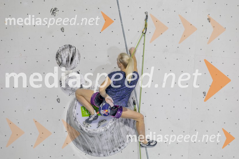 Plezalni maraton z Janjo Garnbret