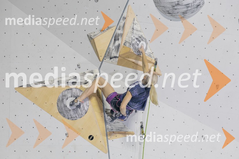 Plezalni maraton z Janjo Garnbret