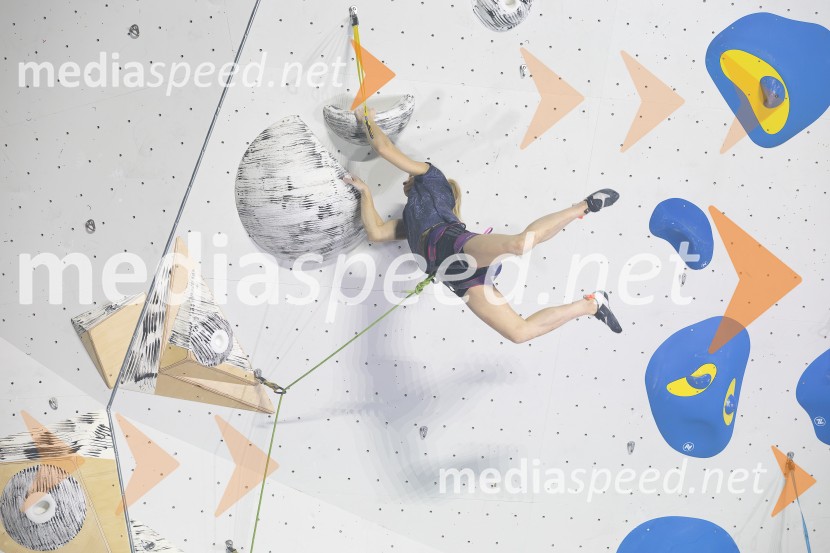 Plezalni maraton z Janjo Garnbret