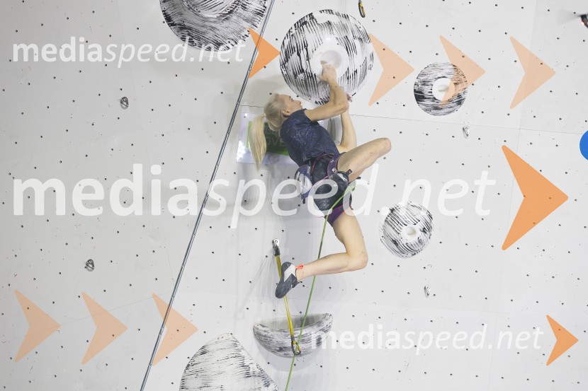 Plezalni maraton z Janjo Garnbret