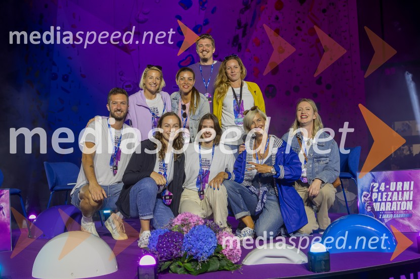  Jernej Tozon, pevec, skupina Čuki;  ... ;  ... ;  ... ;  ... ;  ... ;  ... Plezalni maraton z Janjo Garnbret