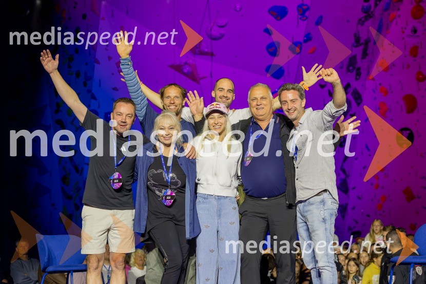  Roman Krajnik, trener Janje Garnbret;  Darja Garnbret;  ... ;  Janja Garnbret, športna plezalka;  ... ;  Vili Garnbret;  ... Plezalni maraton z Janjo Garnbret