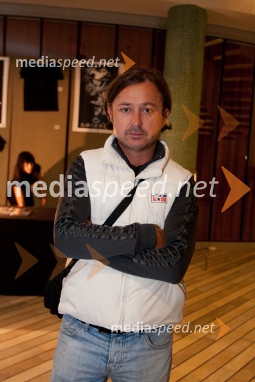 Denis Papič, odnosi z javnostjoLaibach in Juno Reactor, koncert