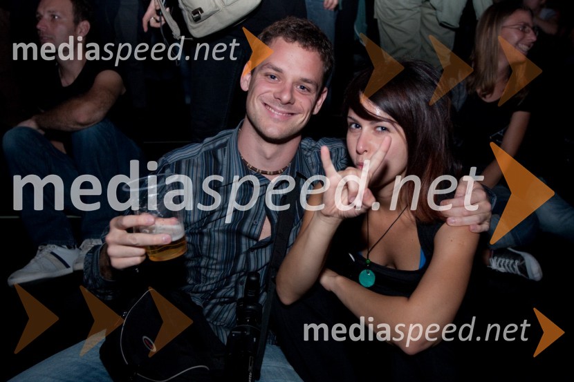 ObiskovalciLaibach in Juno Reactor, koncert