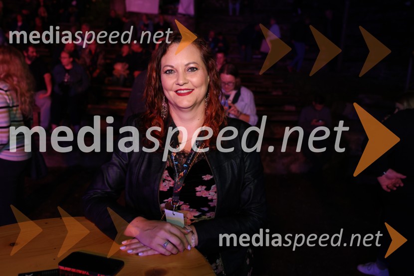  Lucija Smolnik, direktor festivalaMi2 na Letnem odru Ruše