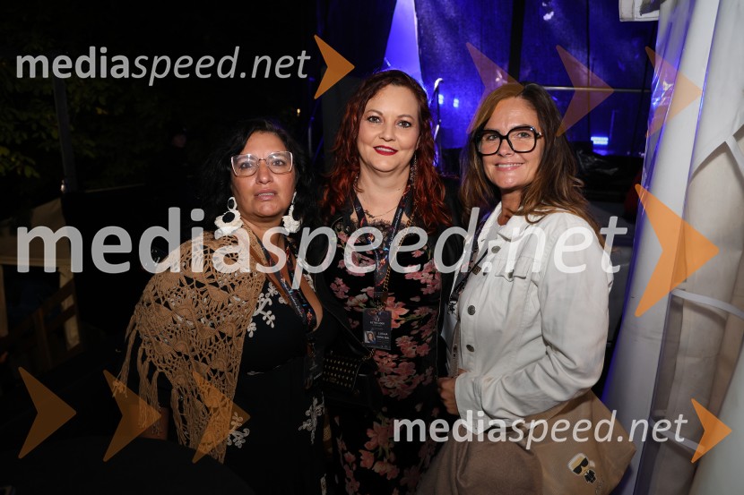  ... ;  Lucija Smolnik, direktor festivala;  Urška  Repolusk, županja občine RušeMi2 na Letnem odru Ruše