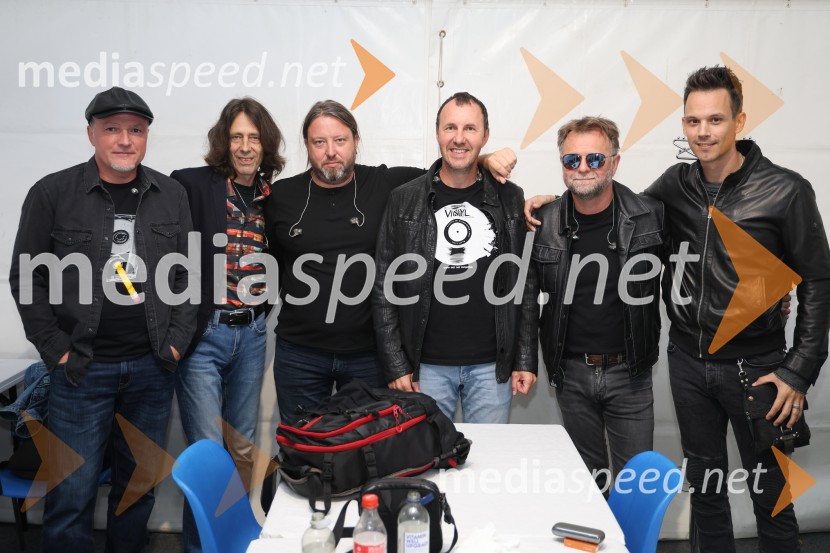  ... ;  Davor Klarič, klaviature, skupina MI2;  Igor Orač, skupina Mi2;  Jernej Dirnbek - Dimek, skupina MI2; dr. Tone Kregar, zgodovinar, pevec Mi2, direktor Muzeja novejše zgodovine Celje;  ... Mi2 na Letnem odru Ruše