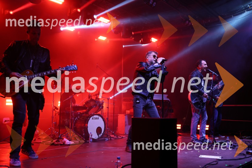  ... ; dr. Tone Kregar, zgodovinar, pevec Mi2, direktor Muzeja novejše zgodovine Celje;  Jernej Dirnbek - Dimek, skupina MI2Mi2 na Letnem odru Ruše