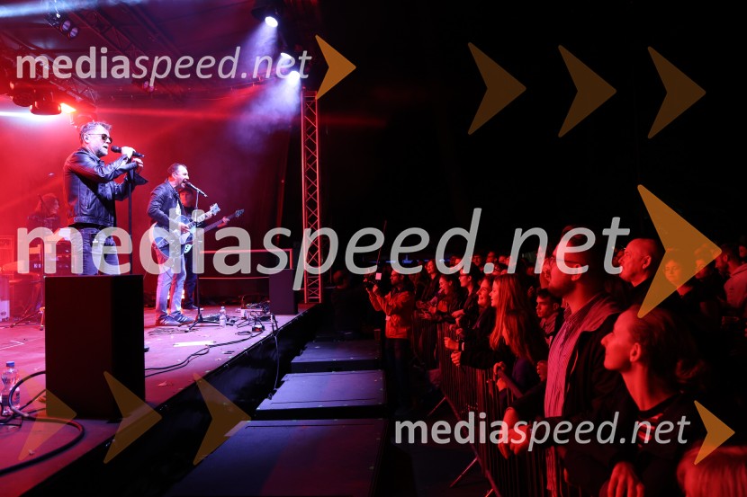 dr. Tone Kregar, zgodovinar, pevec Mi2, direktor Muzeja novejše zgodovine Celje;  Jernej Dirnbek - Dimek, skupina MI2Mi2 na Letnem odru Ruše