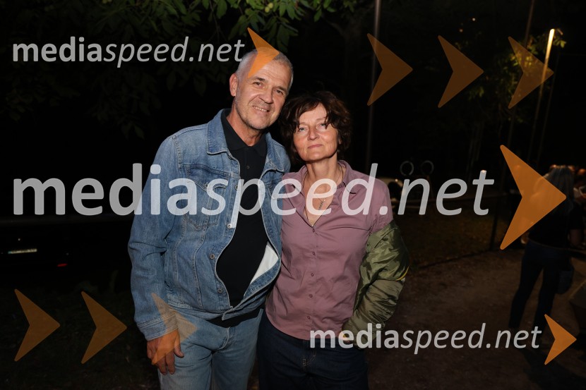  Uroš Skuhala, direktor Območne enote Maribor Zavarovalnice Triglav;  Sabina ŽajaLaibach na Letnem odru Ruše