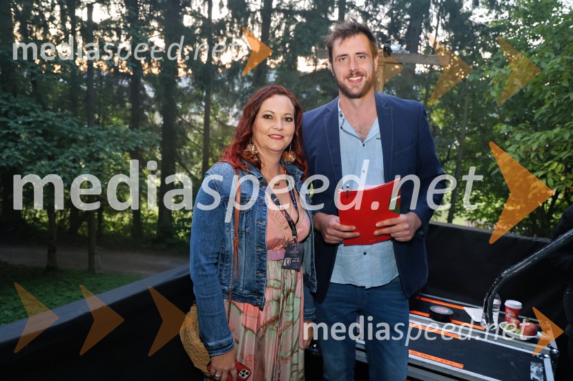  Lucija Smolnik, direktor festivala;  ... Perpetuum Jazzile navdušili na Letnem odru Ruše