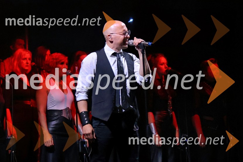 Perpetuum Jazzile navdušili na Letnem odru Ruše