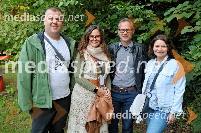  ... ;  Urška  Repolusk, županja občine Ruše;  Tadej Gosak, direktor, Marles;  Petra GosakPerpetuum Jazzile navdušili na Letnem odru Ruše