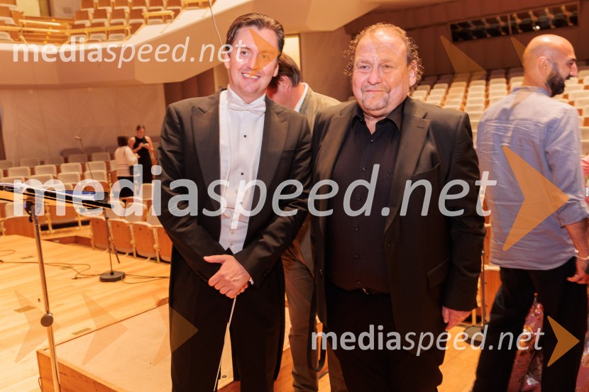  Denis Vlasenko, dirigent;  Darko  Brlek, direktor in umetniški vodja, Festival LjubljanaVečer Puccinijeve glasbe, Ljubljana Festival