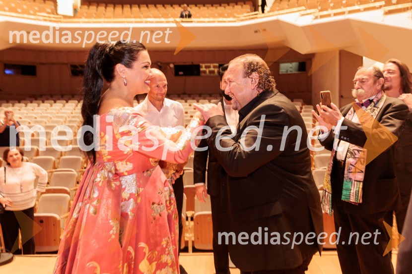  Anna Netrebko, sopranistka;  Darko  Brlek, direktor in umetniški vodja, Festival LjubljanaVečer Puccinijeve glasbe, Ljubljana Festival