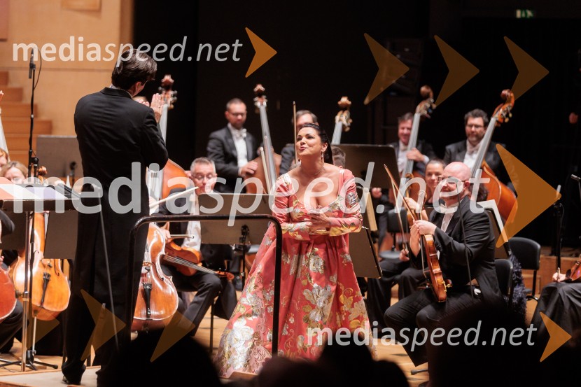  Anna Netrebko, sopranistkaVečer Puccinijeve glasbe, Ljubljana Festival