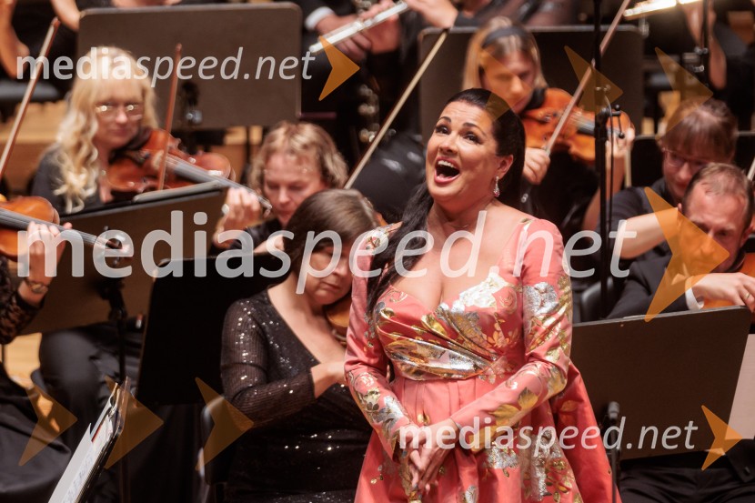  Anna Netrebko, sopranistkaVečer Puccinijeve glasbe, Ljubljana Festival