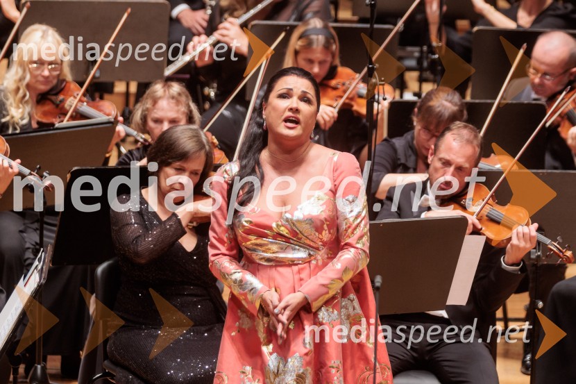  Anna Netrebko, sopranistkaVečer Puccinijeve glasbe, Ljubljana Festival