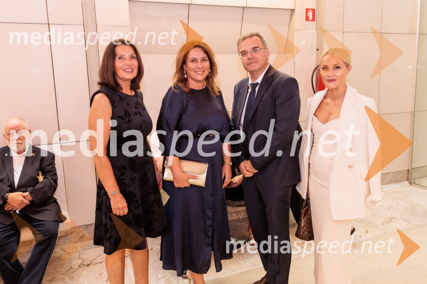 mag. Breda Pečovnik, direktorica kongresno komercialne dejavnosti Cankarjev dom;  Tatjana  Vogrinec Burgar, predsednica uprave, Elektro Maribor;  ... ;  ... Večer Puccinijeve glasbe, Ljubljana Festival