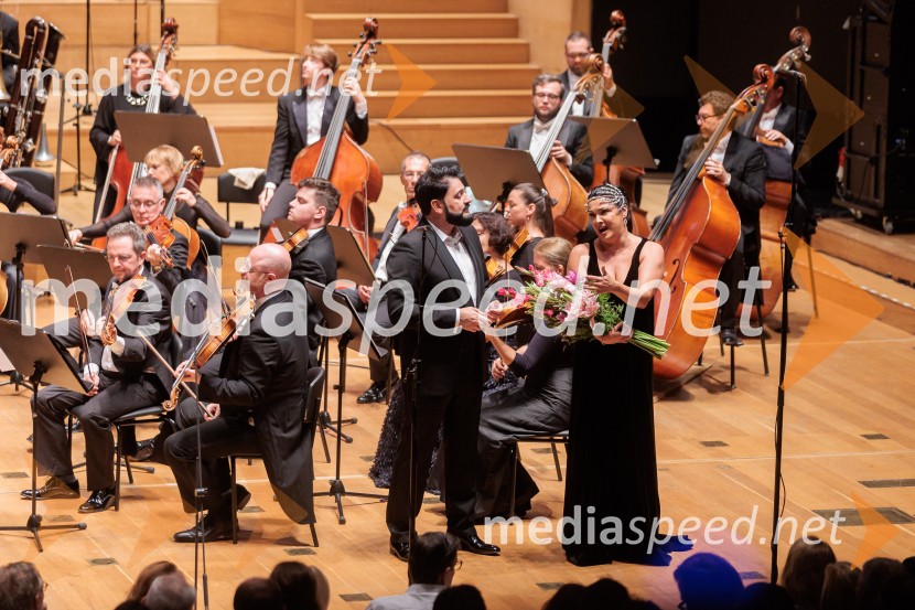  Jusif Ejvazov, tenor;  Anna Netrebko, sopranistkaVečer Puccinijeve glasbe, Ljubljana Festival