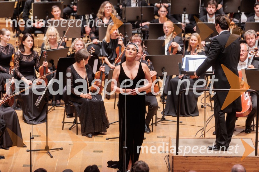  Anna Netrebko, sopranistkaVečer Puccinijeve glasbe, Ljubljana Festival