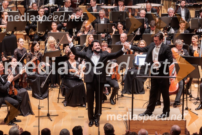  Jusif Ejvazov, tenor;  Denis Vlasenko, dirigentVečer Puccinijeve glasbe, Ljubljana Festival