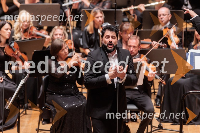  Jusif Ejvazov, tenorVečer Puccinijeve glasbe, Ljubljana Festival