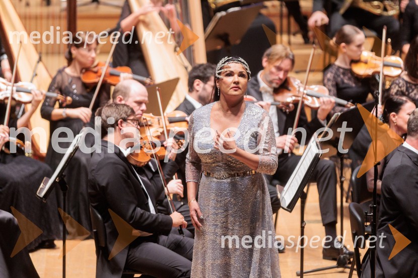  Anna Netrebko, sopranistkaVečer Puccinijeve glasbe, Ljubljana Festival