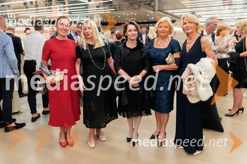  Alenka Slavinec, fotografinja; mag. Alja Markovič Čas, članica uprave, Vzajemna;  ... ;  Darja Bavdaž Kuret, državna sekretarka na zunanjem ministrstvu;  Nevenka Črešnar Pergar, lastnica in direktorica podjetja NP ConsultingVečer Puccinijeve glasbe, Ljubljana Festival