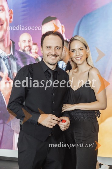  Blaž Švab, pevec, skupina Modrijani, voditelj;  Lara Medved, Planet tvEkskluzivna premiera šova Poroka na prvi pogled