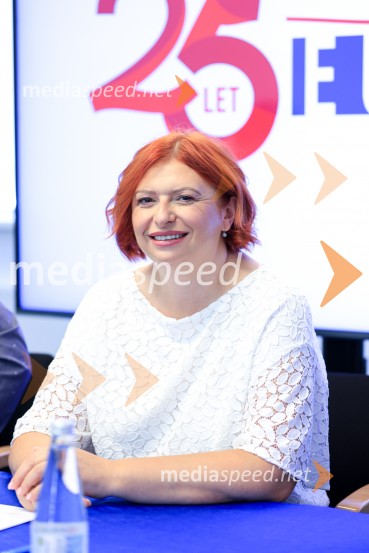  Simona Mandl, center managerka EuroparkaEuropark praznuje 25 let, novinarska konferenca