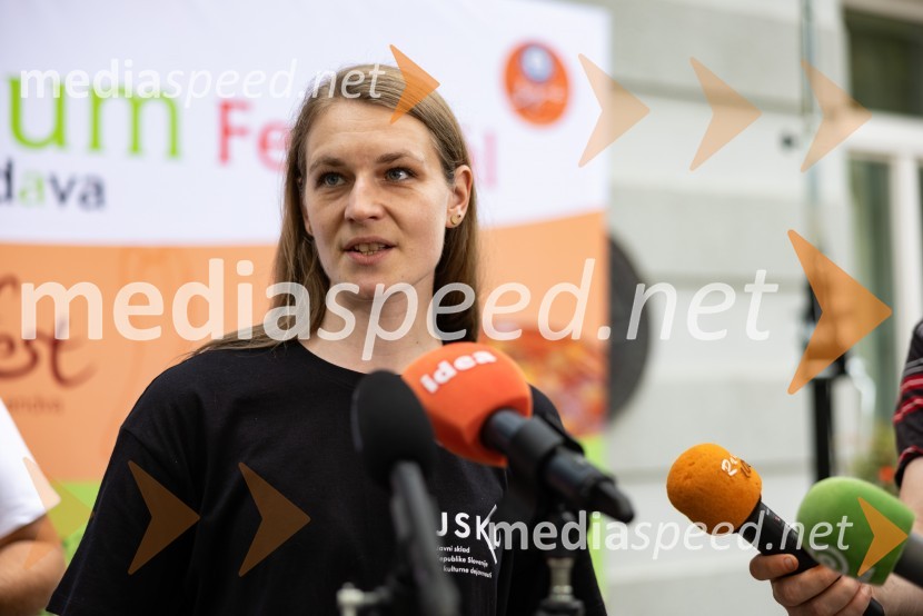  Nika Škof, predstavnica Javnega sklada Republike Slovenije za kulturne dejavnosti46. Lendavska trgatev 2025