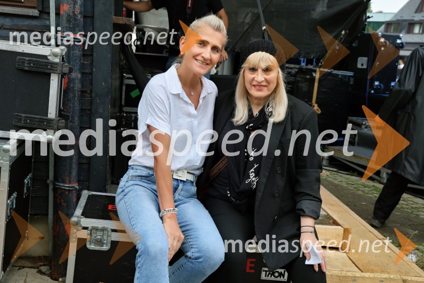  ... ;  Ana Žvorc, koreografinja, stilistkaRadio City 30 let z velikim koncertom pod Pohorjem