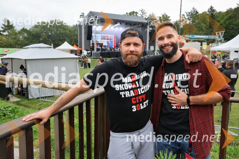  David Gorinšek, moderator Radio City;  Tadej Gerečnik, moderator Radio CityRadio City 30 let z velikim koncertom pod Pohorjem