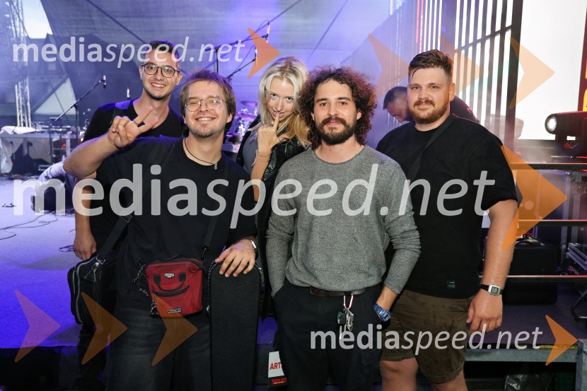  ... ;  ... ;  Neli Lalović, Ranr band;  Tadej Klojčnik, Ranr band;  ... Radio City 30 let z velikim koncertom pod Pohorjem