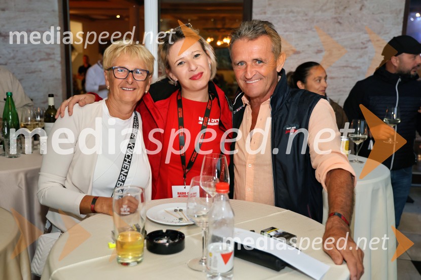  ... ;  Katja Gregorec, moderatorka Radio Maribor;  ... Radio City 30 let z velikim koncertom pod Pohorjem