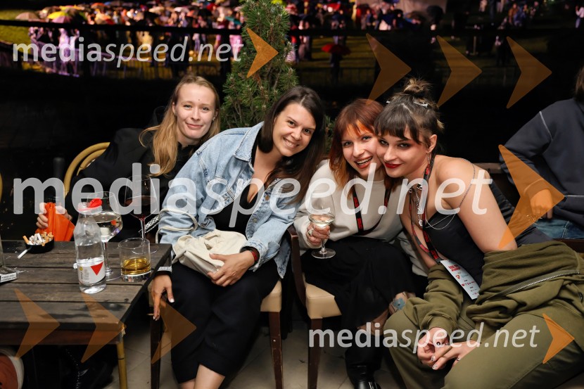  ... ;  ... ;  ... ;  Katarina Samobor, vokal, skupina TabuRadio City 30 let z velikim koncertom pod Pohorjem