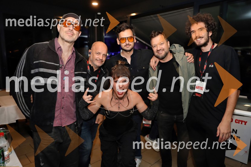  ... ;  Tomaž Trop, član skupine Tabu;  Katarina Samobor, vokal, skupina Tabu;  ... ;  Primož Štorman, član skupine Tabu;  ... Radio City 30 let z velikim koncertom pod Pohorjem