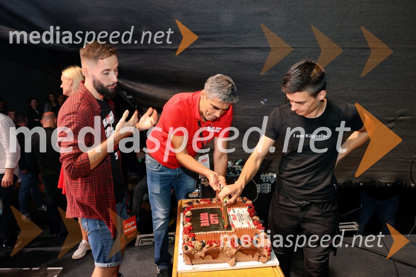  Bor Greiner, odgovorni urednik, Radio City;  ... Radio City 30 let z velikim koncertom pod Pohorjem